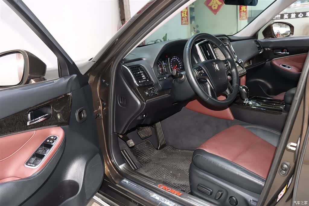 Toyota Crown, 2018 9