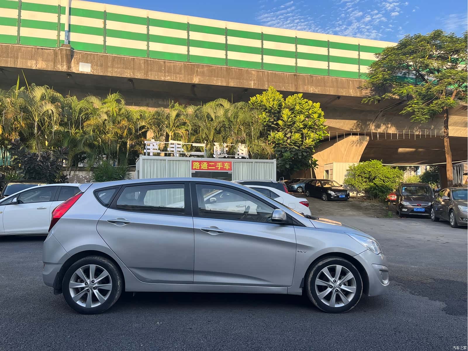 Hyundai GLS, 2012 4