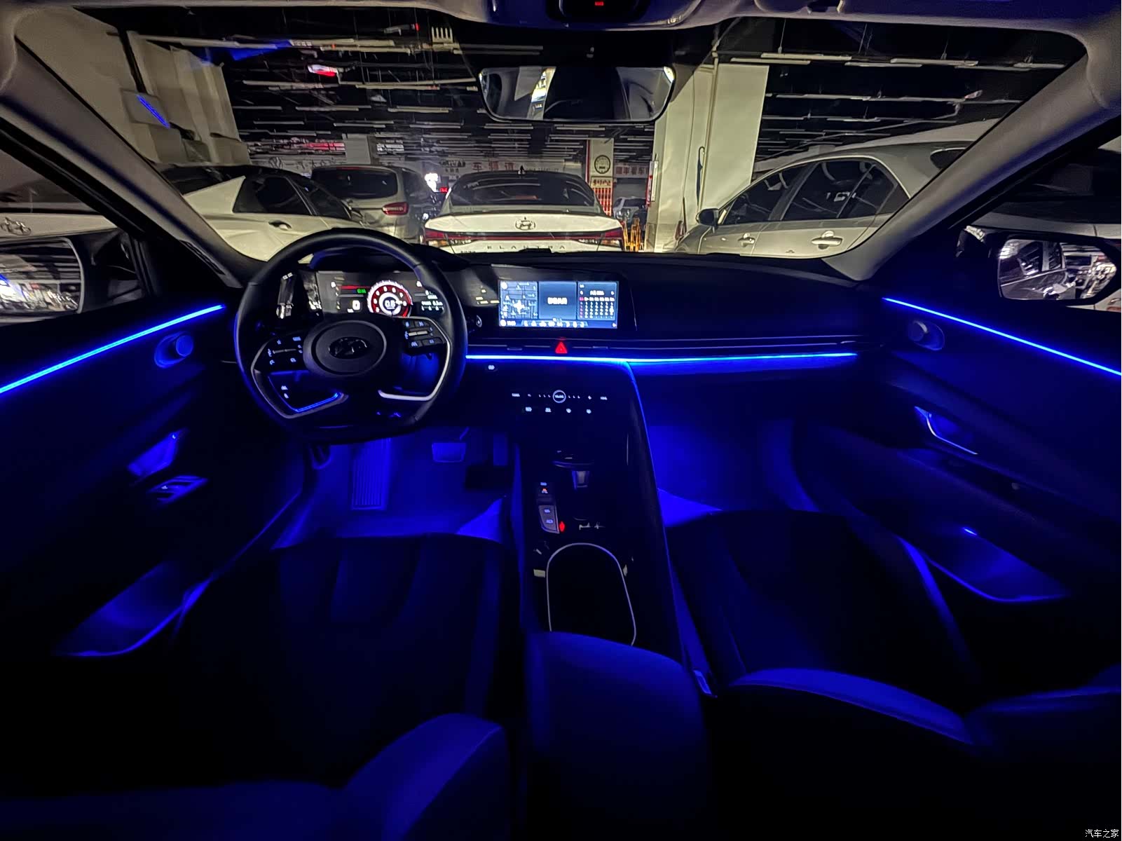 Hyundai Elantra, 2023 16