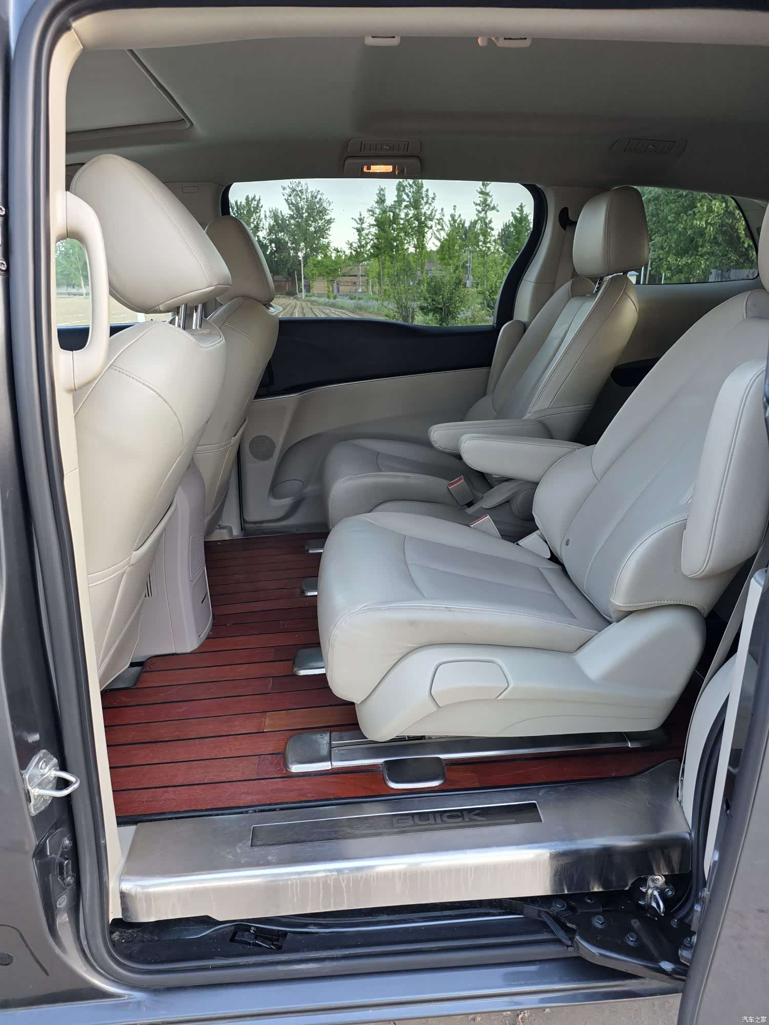 Buick GL8, 2019 12