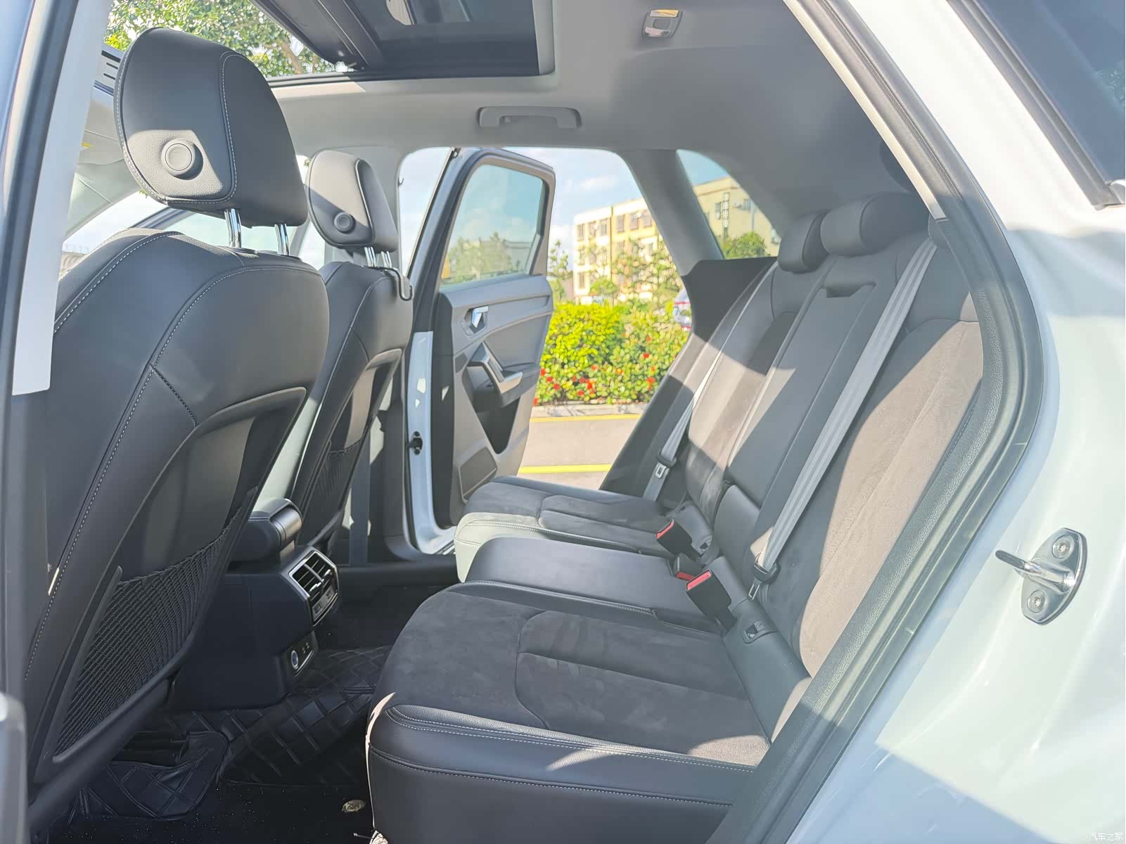 Audi Q3, 2022 12