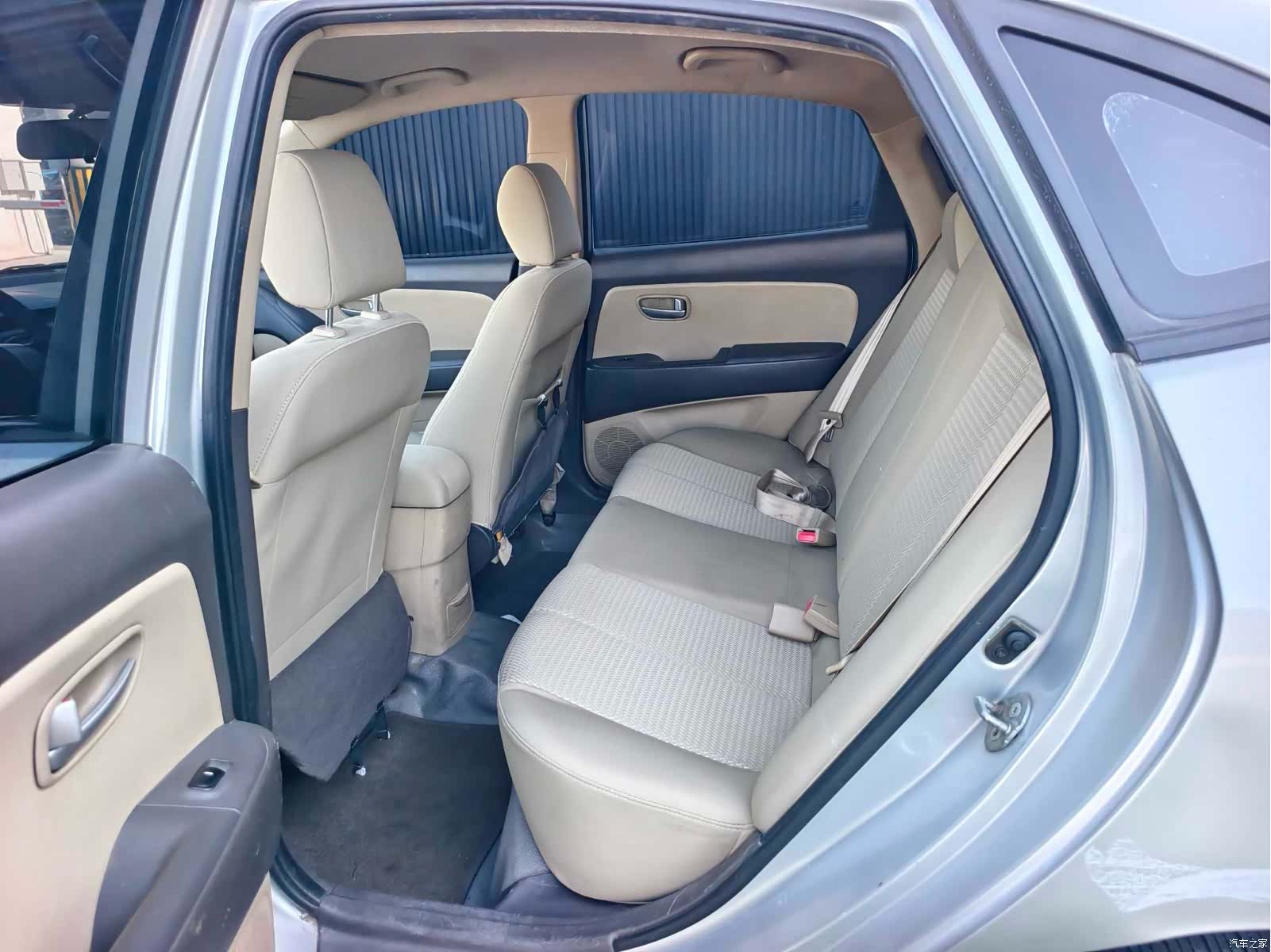 Hyundai GL, 2010 11