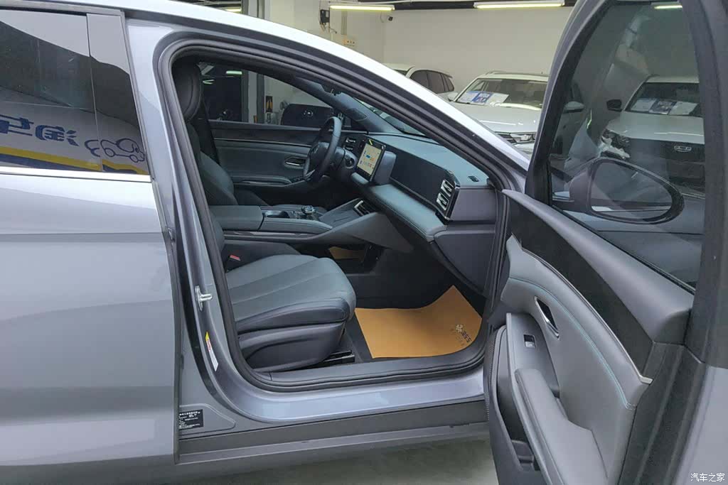 BYD Qin, 2025 8