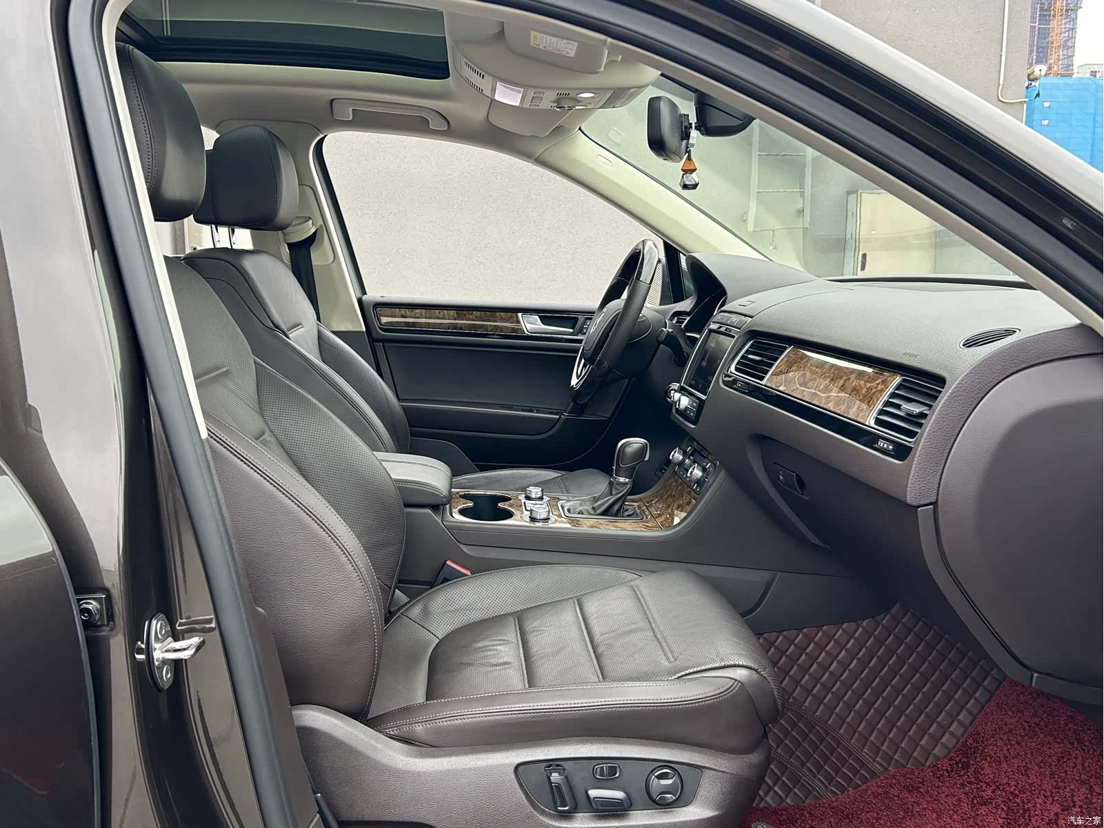 Volkswagen Touareg, 2018 12