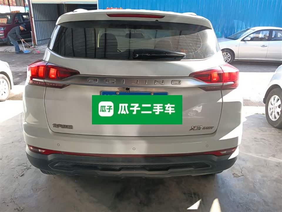 BAIC Beijing X3