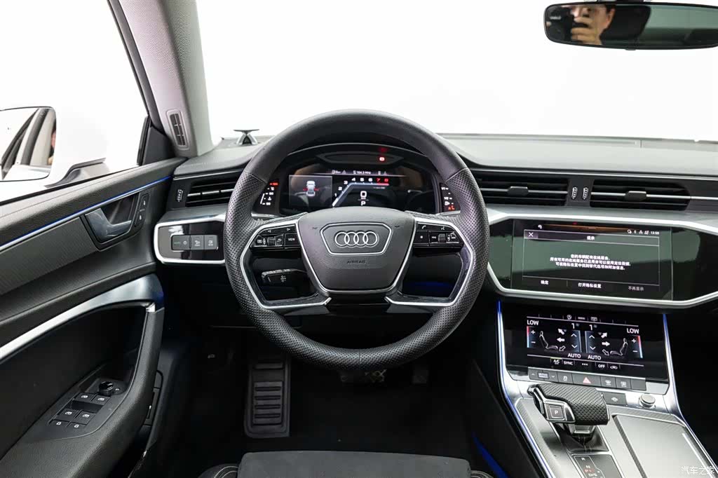 Audi A7L, 2022 18