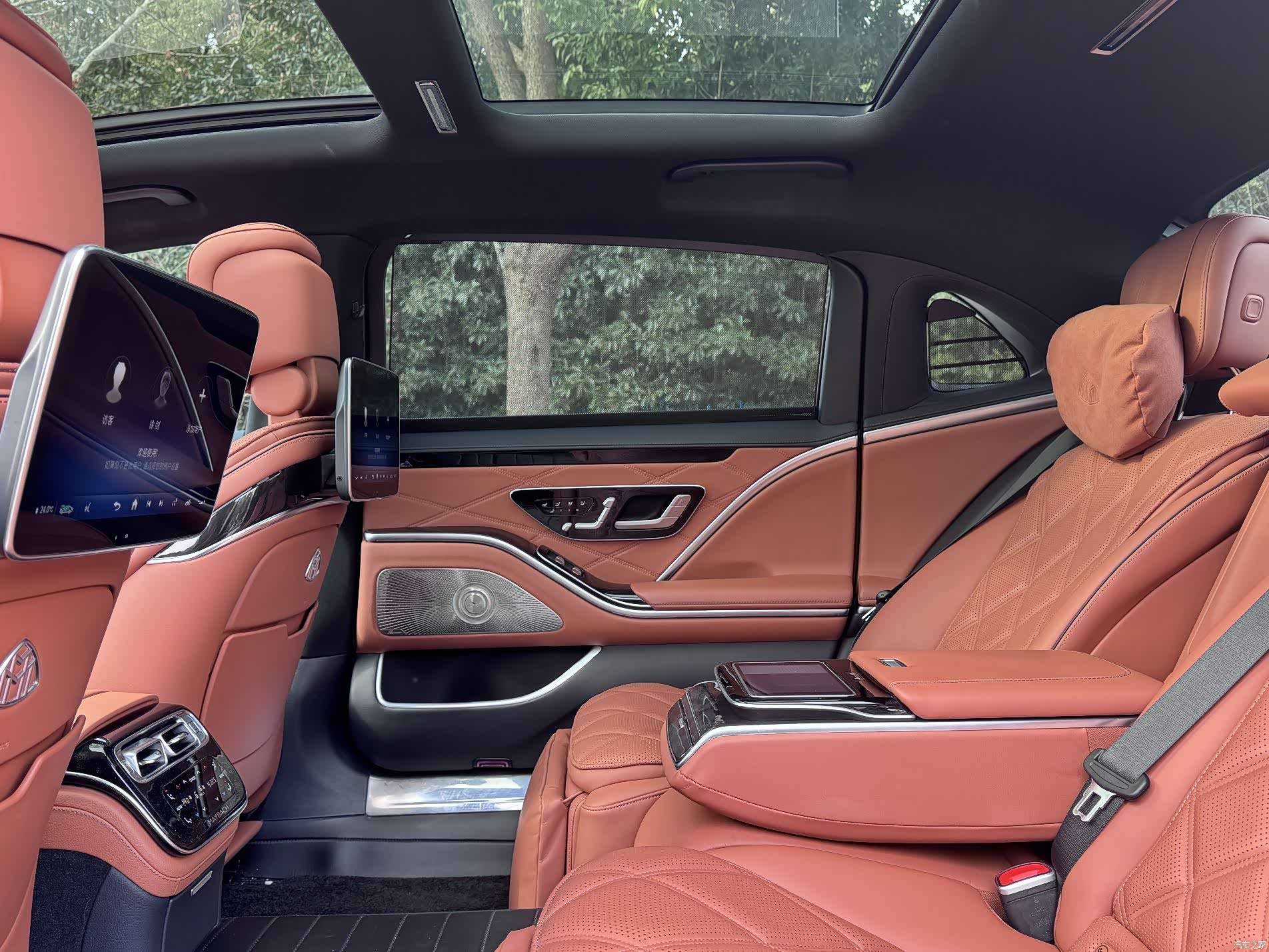 Maybach S-Class, 2022 11