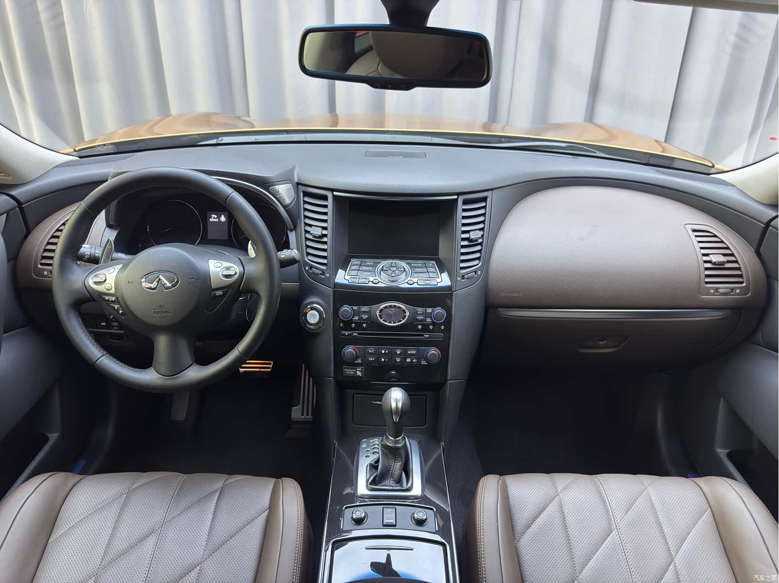 Infiniti FX37, 2013 8