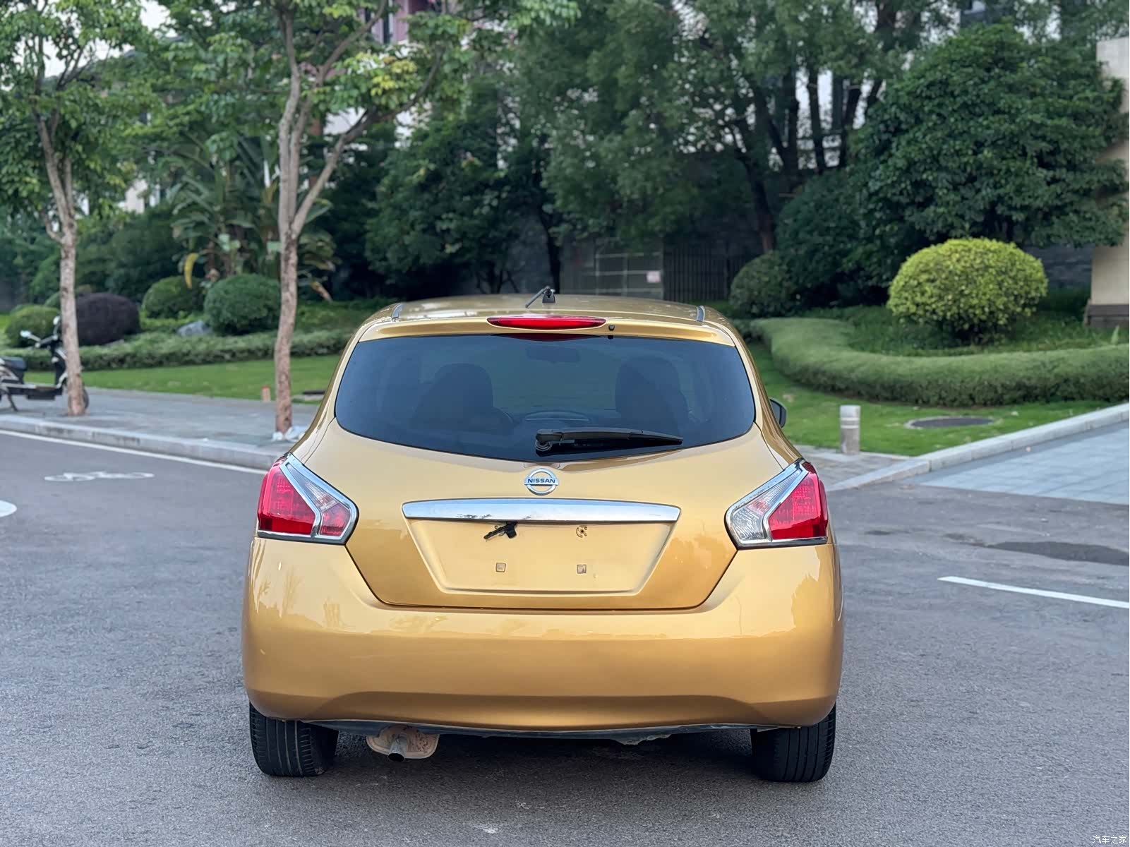 Nissan Tiida, 2013 15