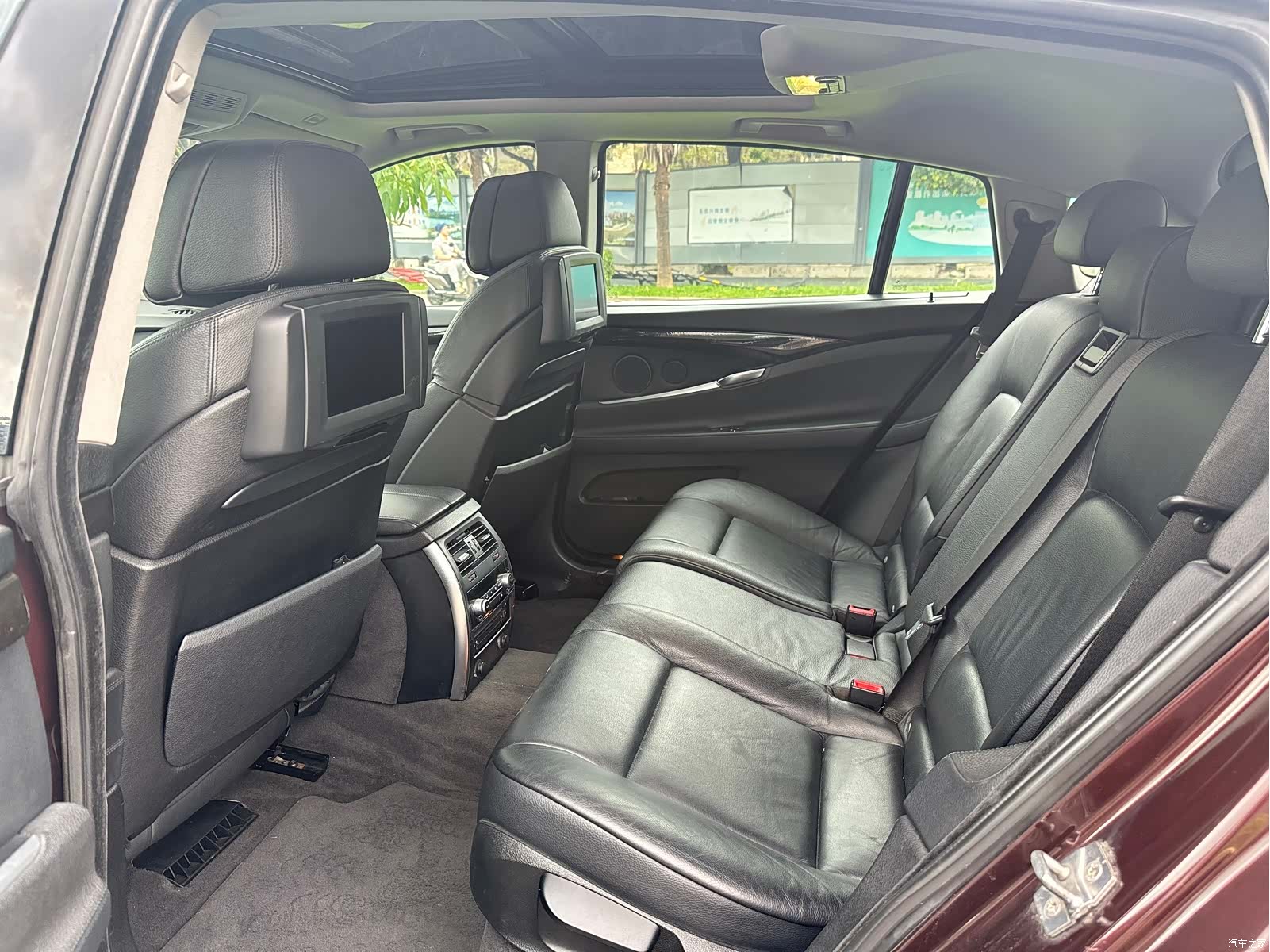 BMW 5 Series, 2011 6