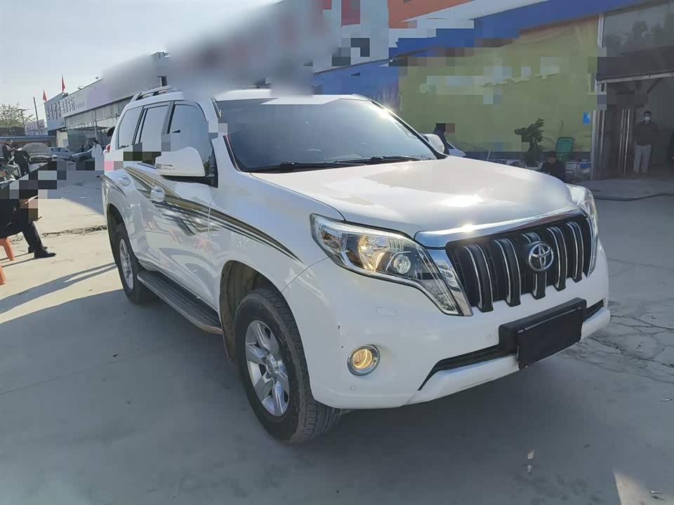 Toyota Prado
