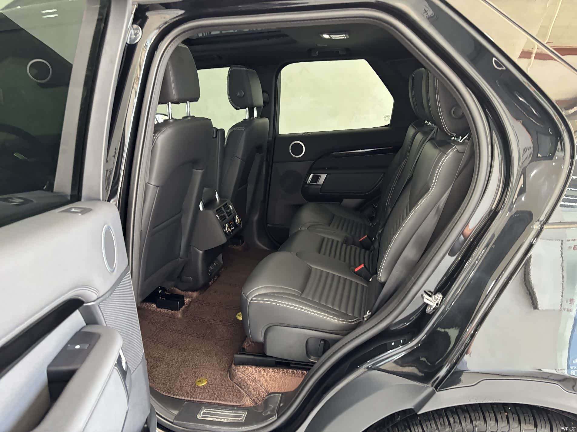 Land Rover Discovery, 2026 19