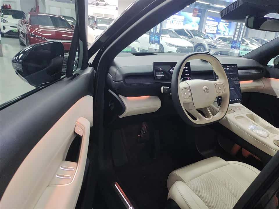 NIO ES6