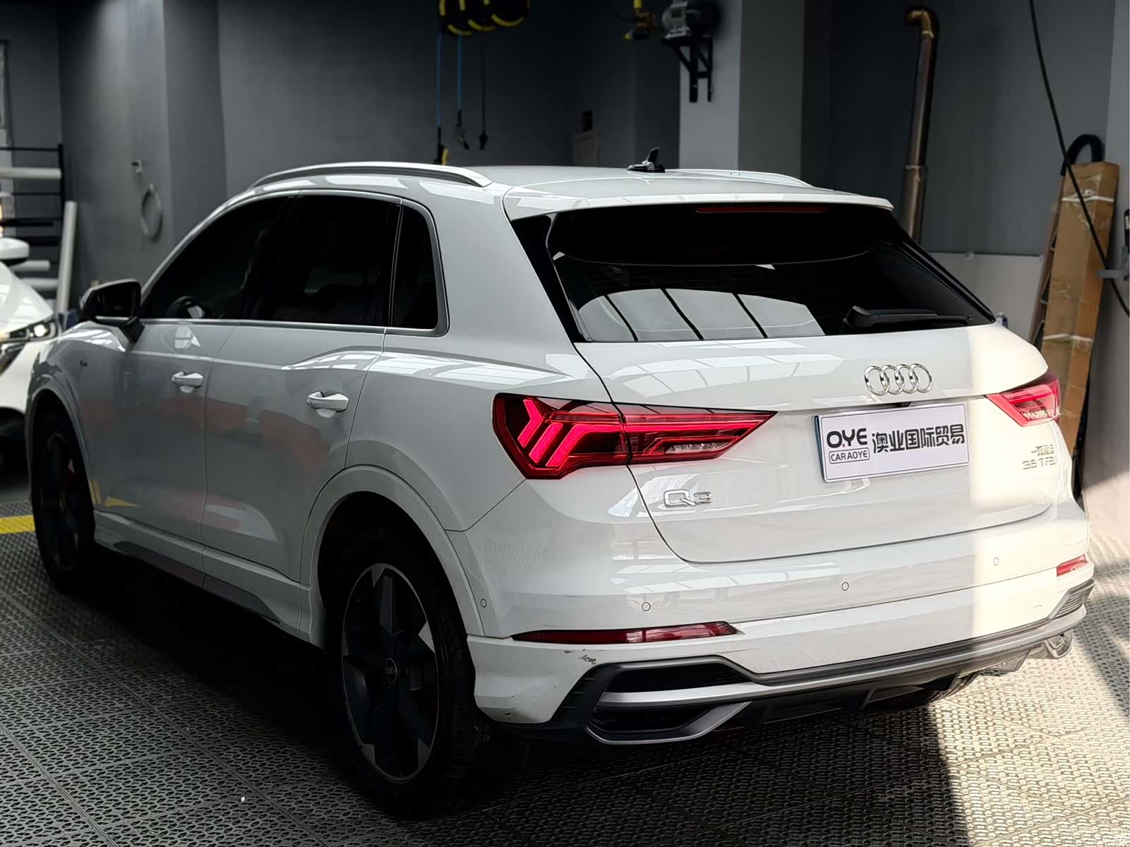 Audi Q3, 2022 4