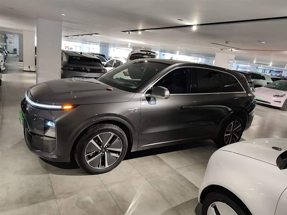 Li Auto Ideal L6