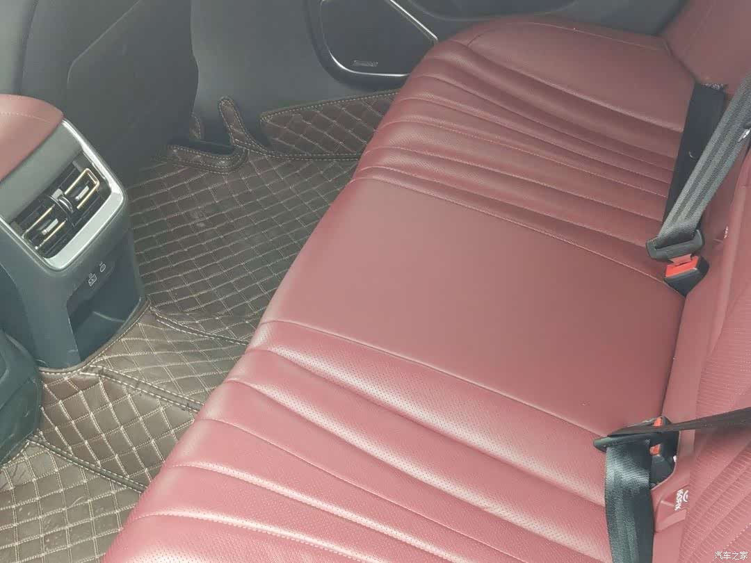 Hongqi H5, 2023 8