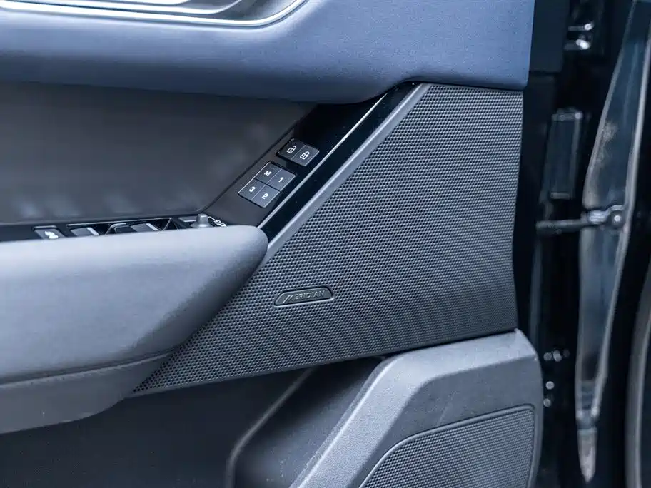 Land Rover Range Rover Star Pulse