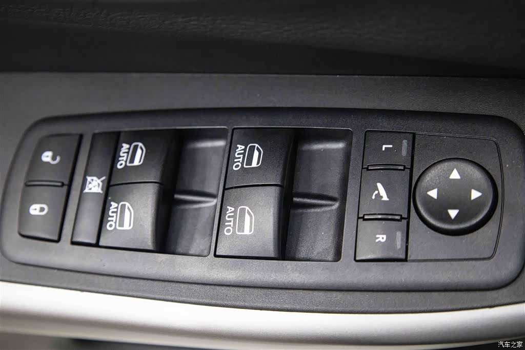 Jeep Cherokee, 2019 21