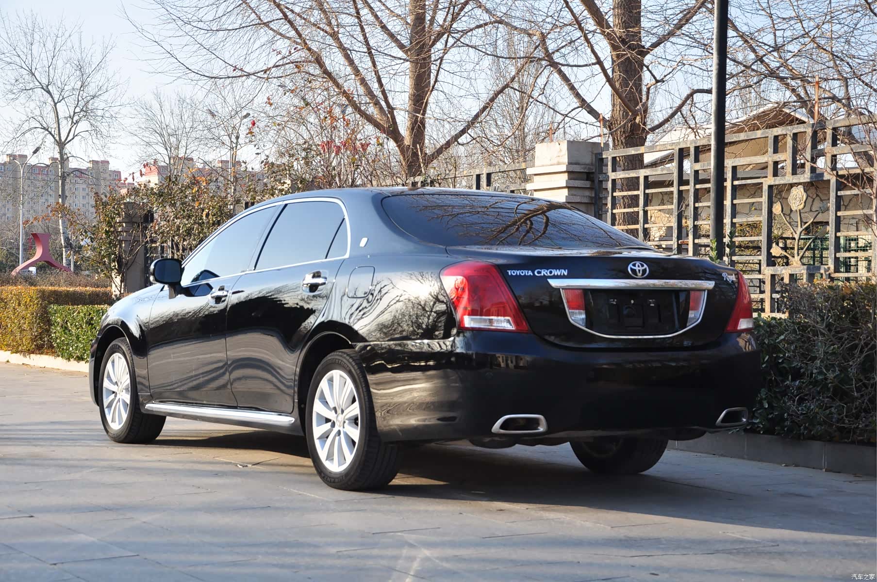Toyota Crown, 2012 все фото