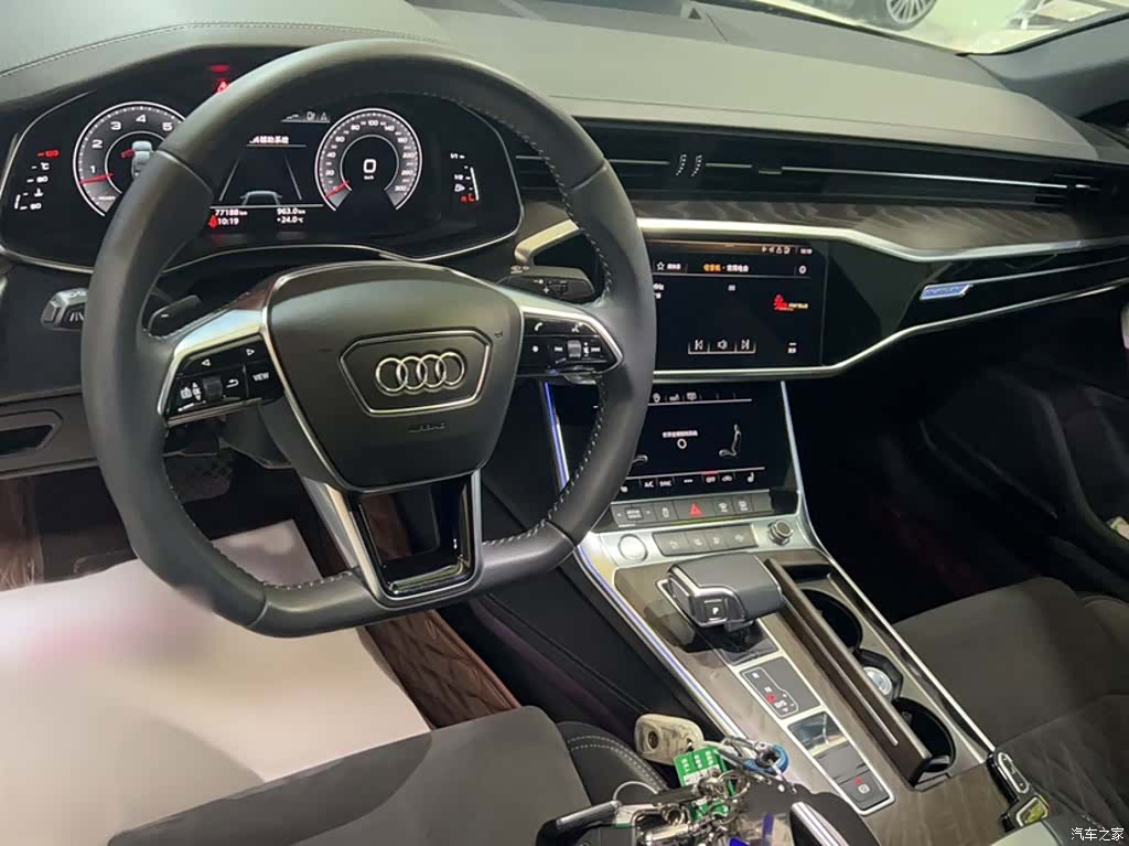 Audi A6L, 2020 все фото