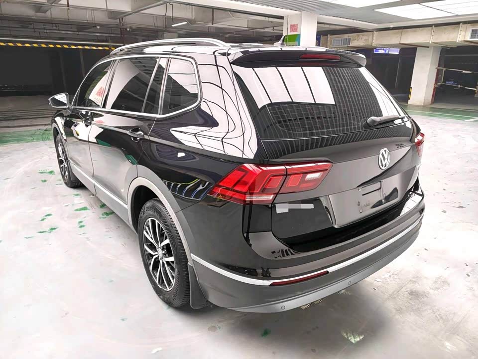 Volkswagen Tiguan L