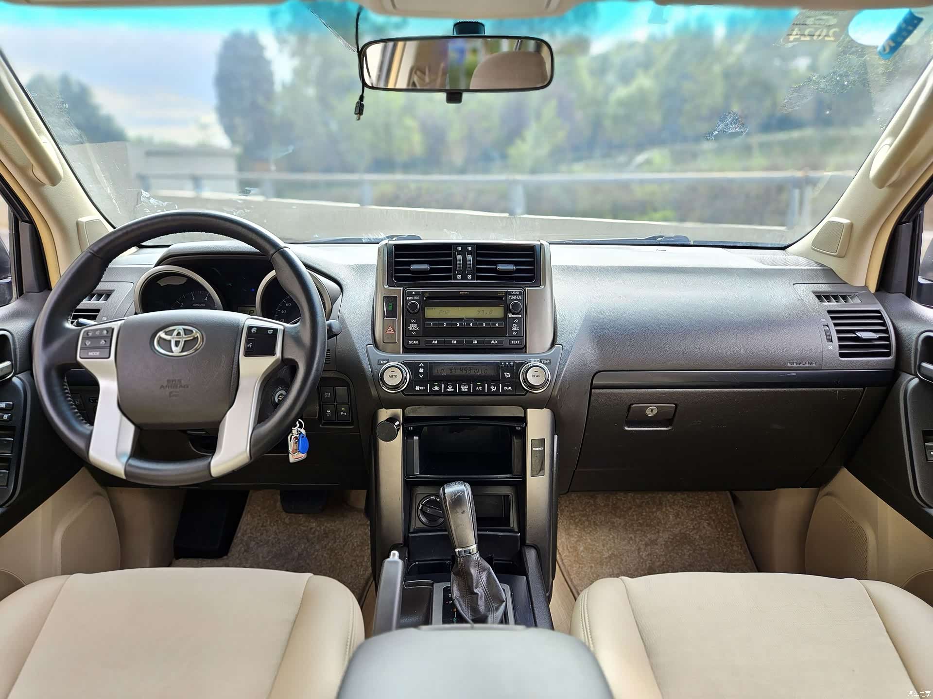 Toyota Prado, 2011 16