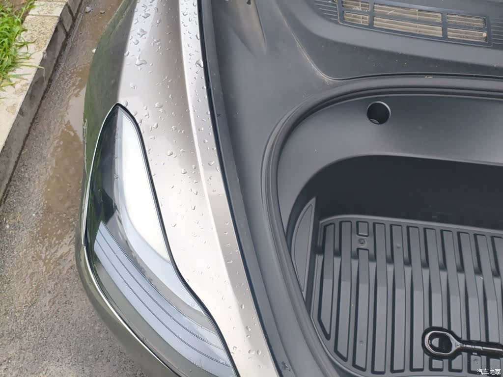 Tesla Model 3, 2023 21