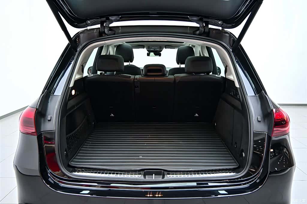Mercedes-Benz GLE, 2023 36