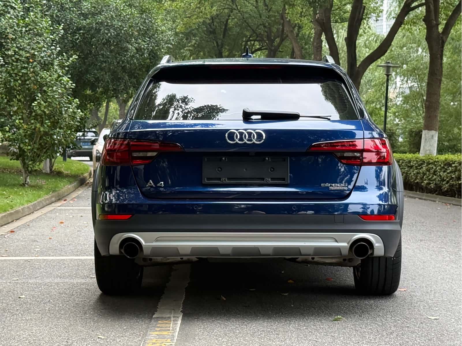 Audi A4, 2018 все фото