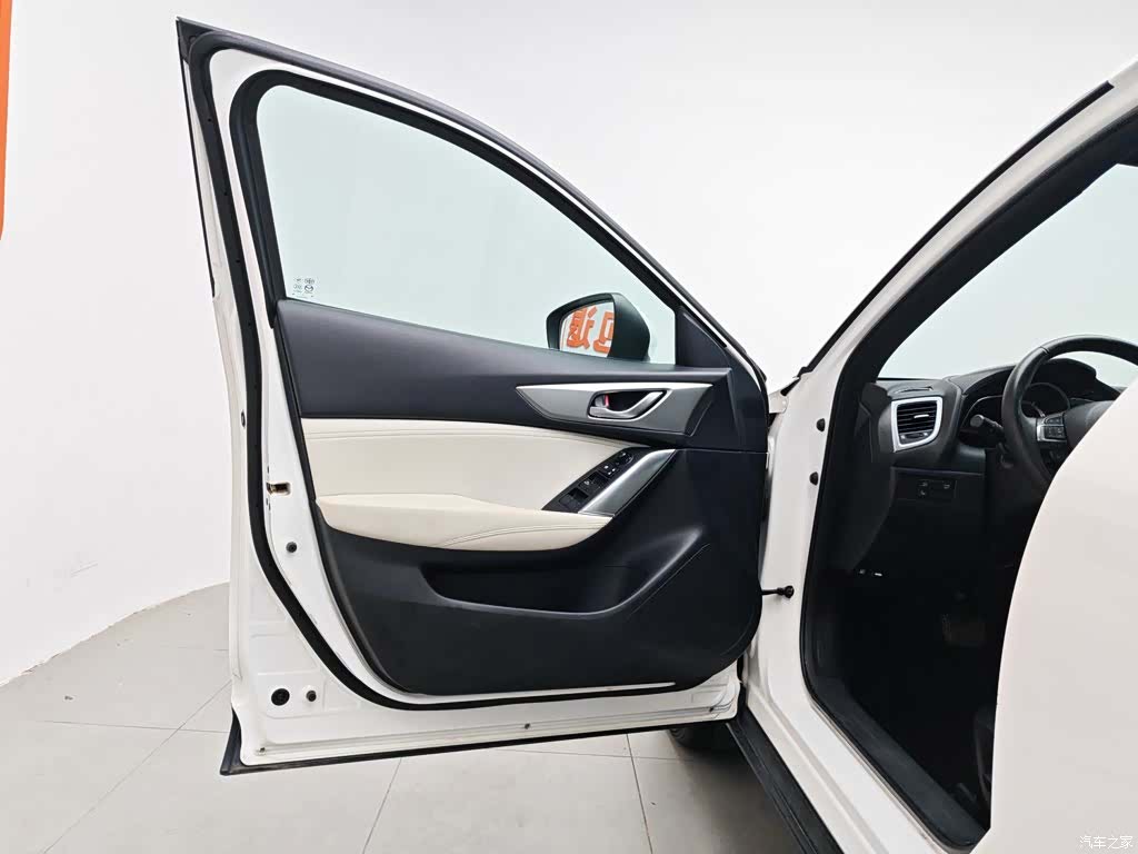 Mazda CX-4, 2016 8