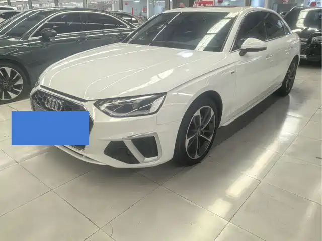 Audi A4L 2021 — купить из Китая под заказ