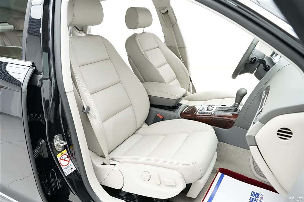 Audi A6L, 2011 29