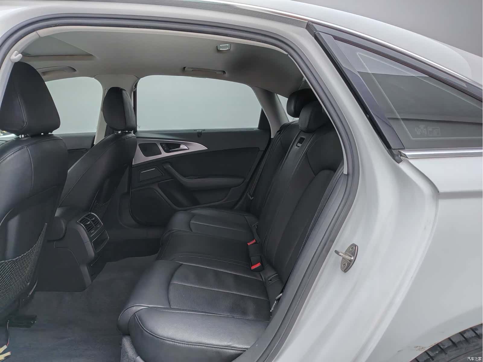 Audi A6L, 2016 9