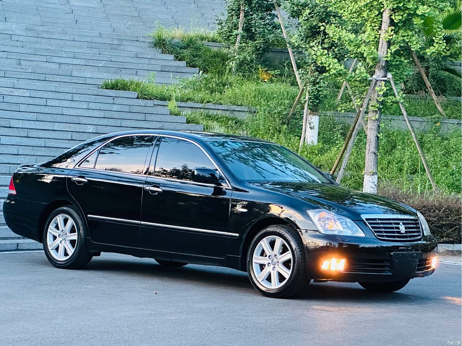 Toyota Crown, 2005 4