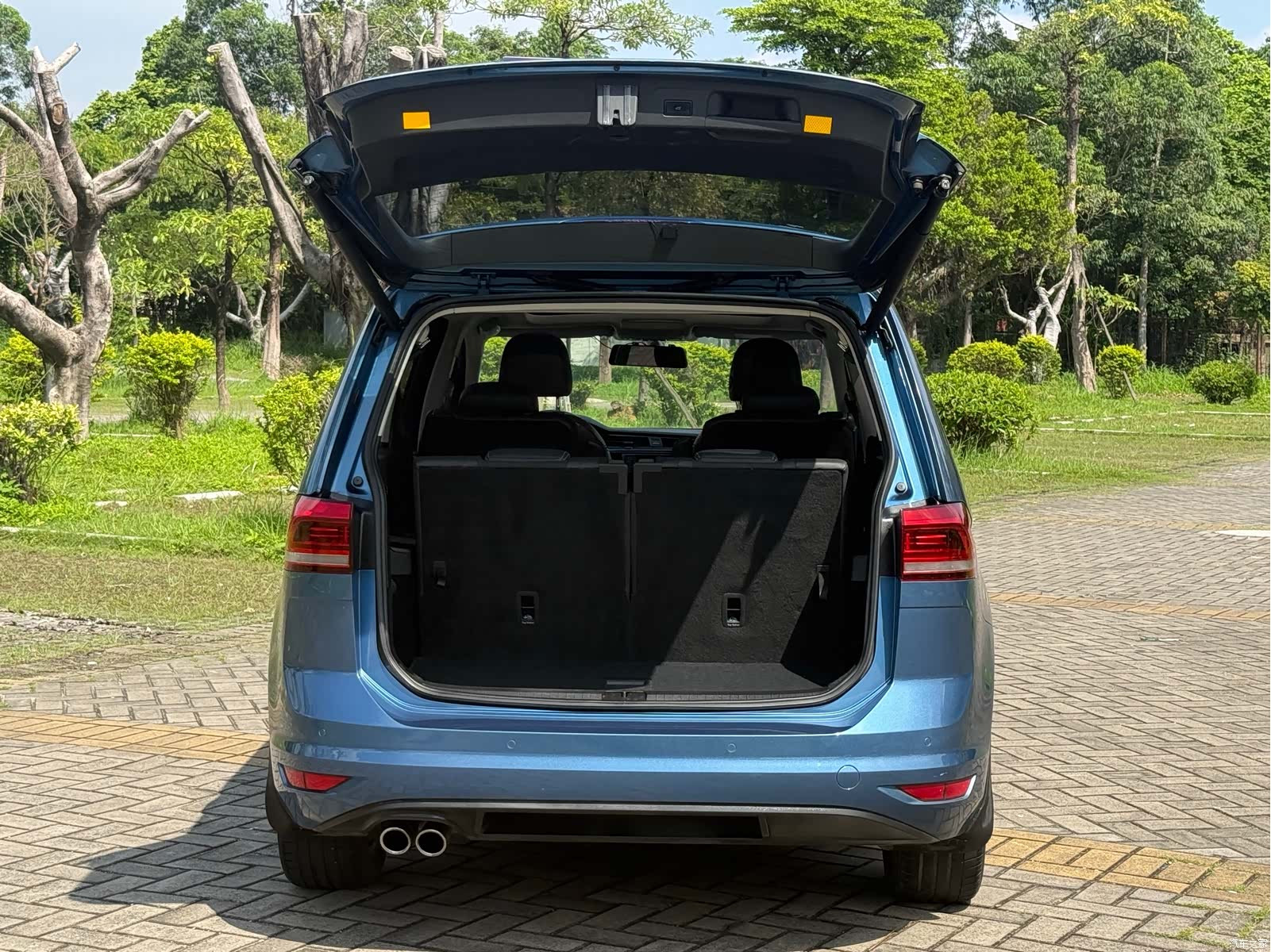 Volkswagen L, 2018 12