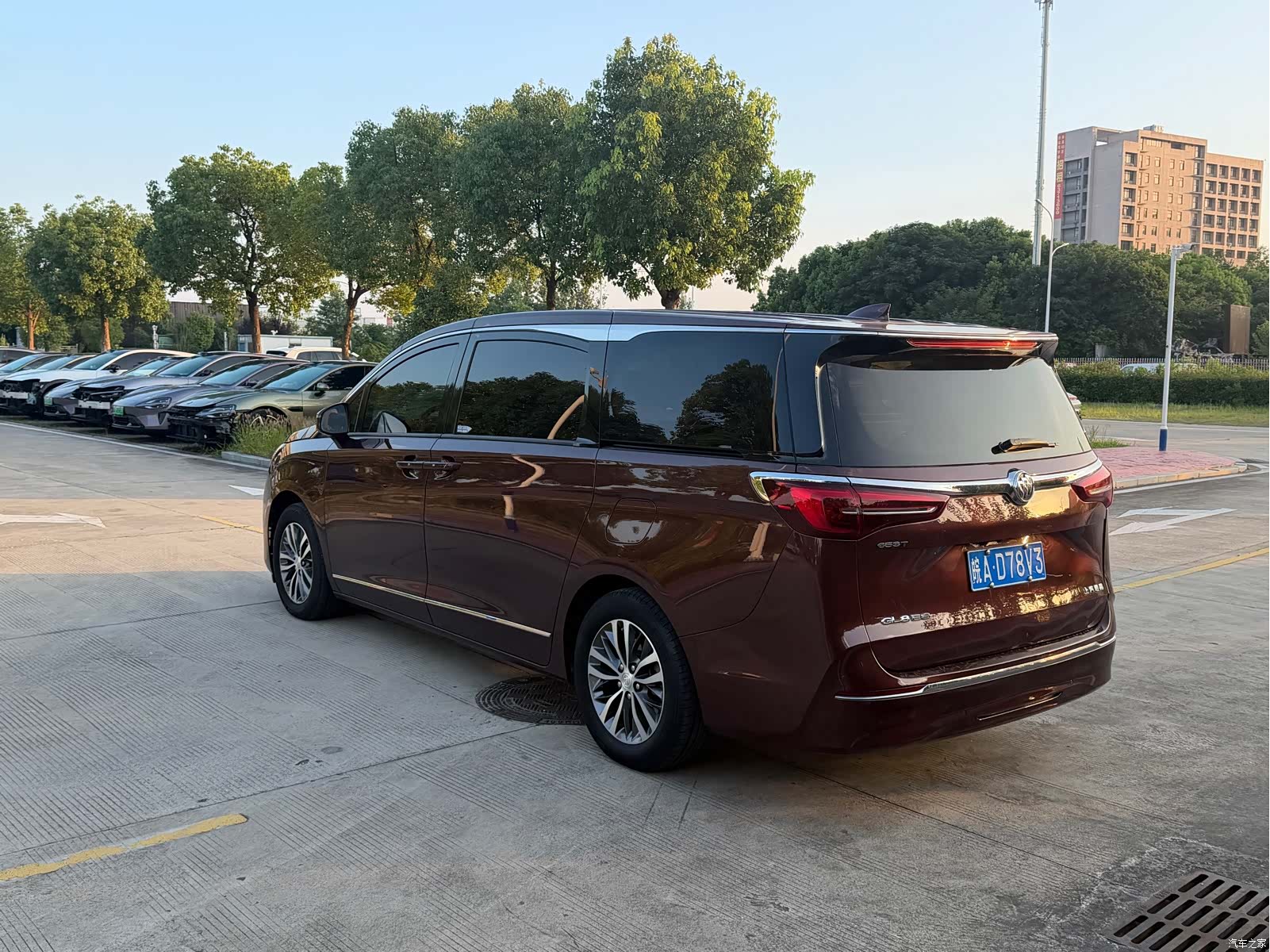 Buick GL8, 2023 7