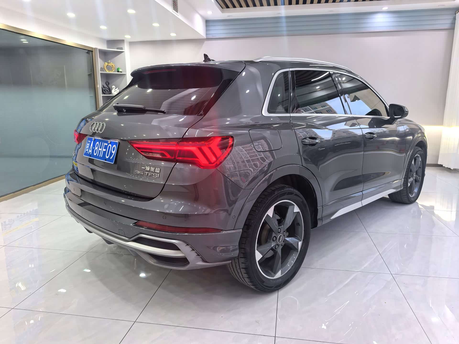 Audi Q3, 2023 4