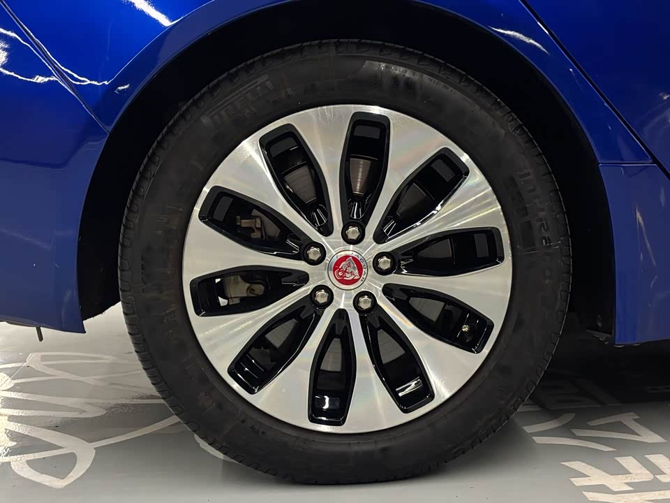Jaguar XEL