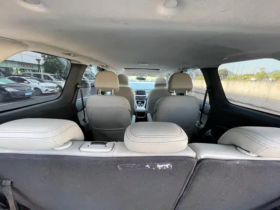MAXUS Chase G50
