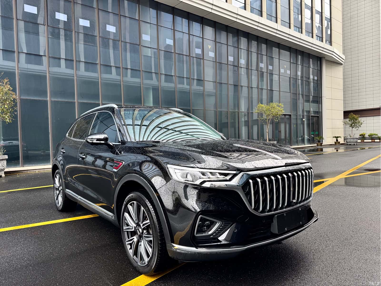Hongqi HS5, 2021 3