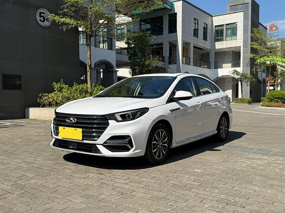 Chery Arrizo 5 PLUS