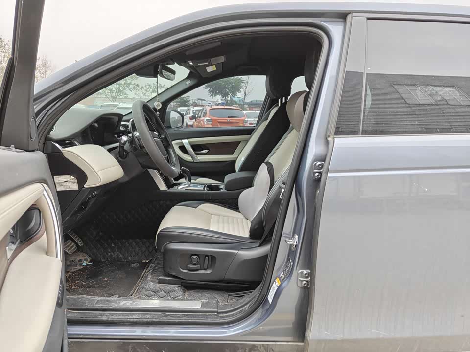 Land Rover Discover sports