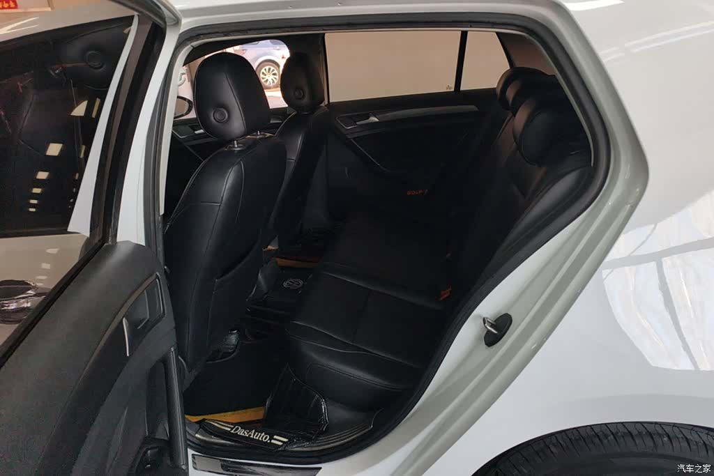 Volkswagen Golf, 2015 11