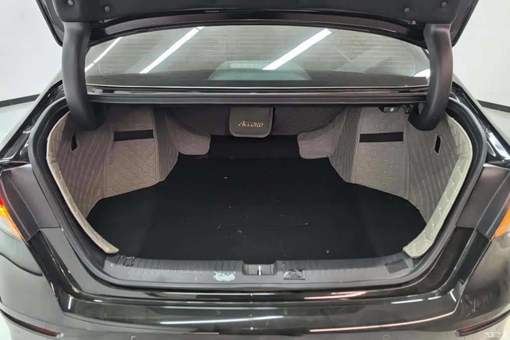Honda Accord, 2024 4