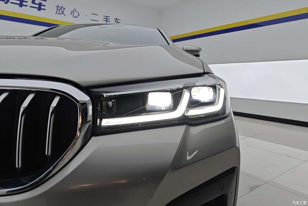 BMW 5 Series, 2021 все фото