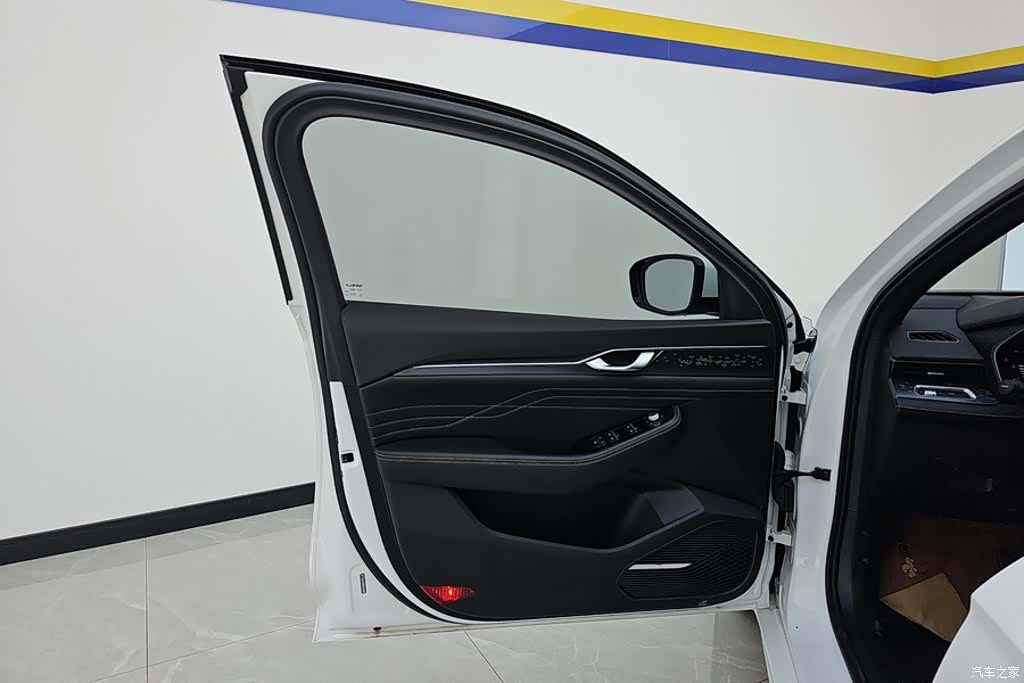 Geely Preface, 2024 7