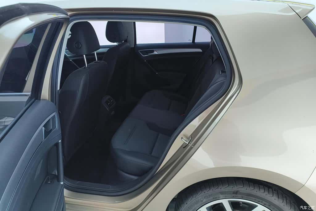 Volkswagen Golf, 2020 11