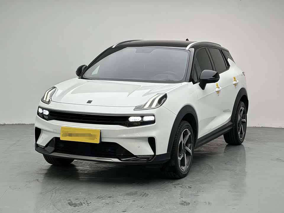 Lynk & Co 06