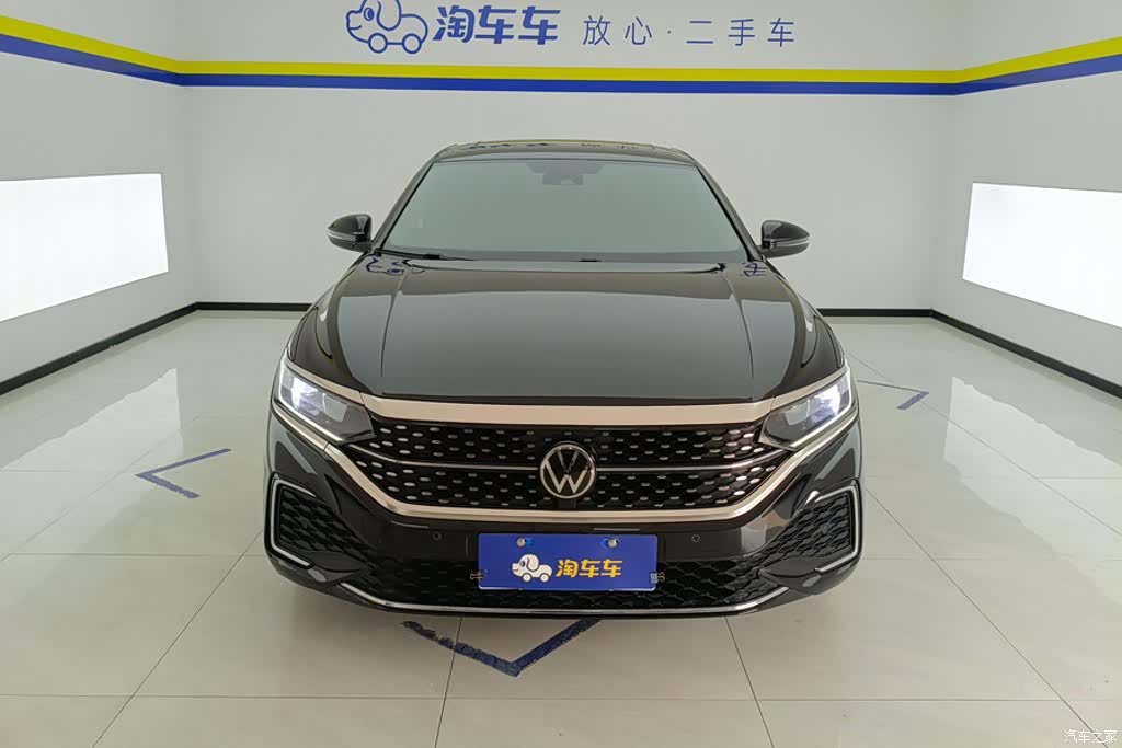 Volkswagen Passat, 2023 2