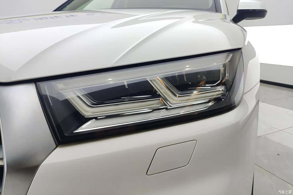 Audi Q5L, 2020 все фото